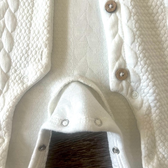 Snug Baby Cable Knit Footed Romper White 6–9M Unisex Cozy Knit One Piece - Picture 2 of 8